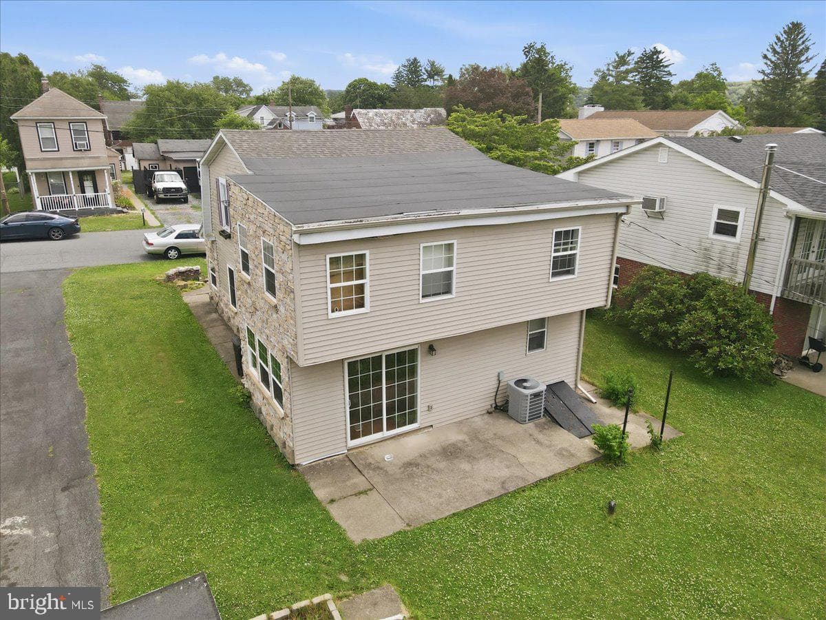 1839 6th Street photo 38