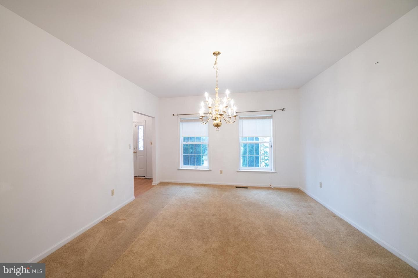2760 New England Drive photo 20