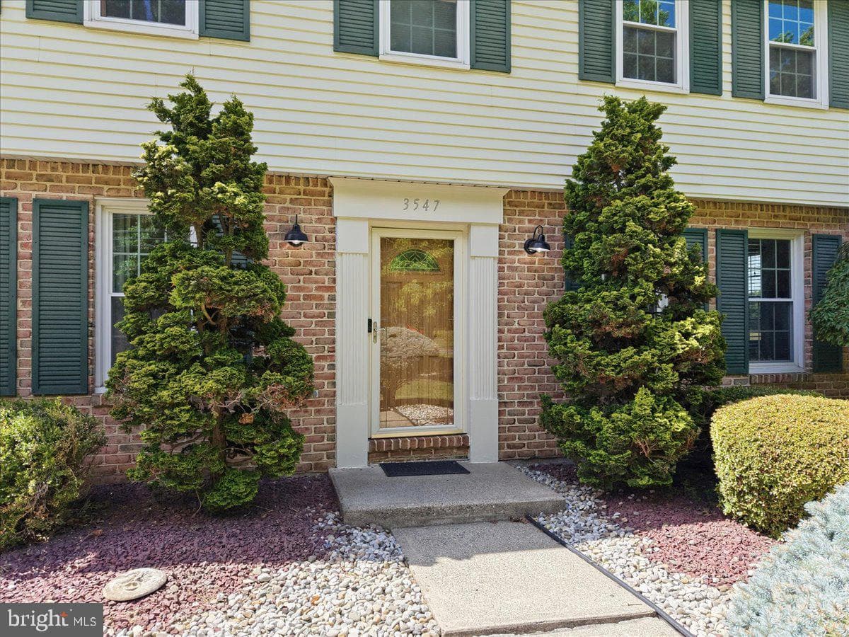 3547 Hecktown Road photo 3