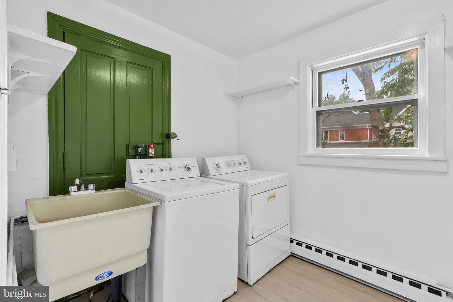 227 E Garrison Street photo 13