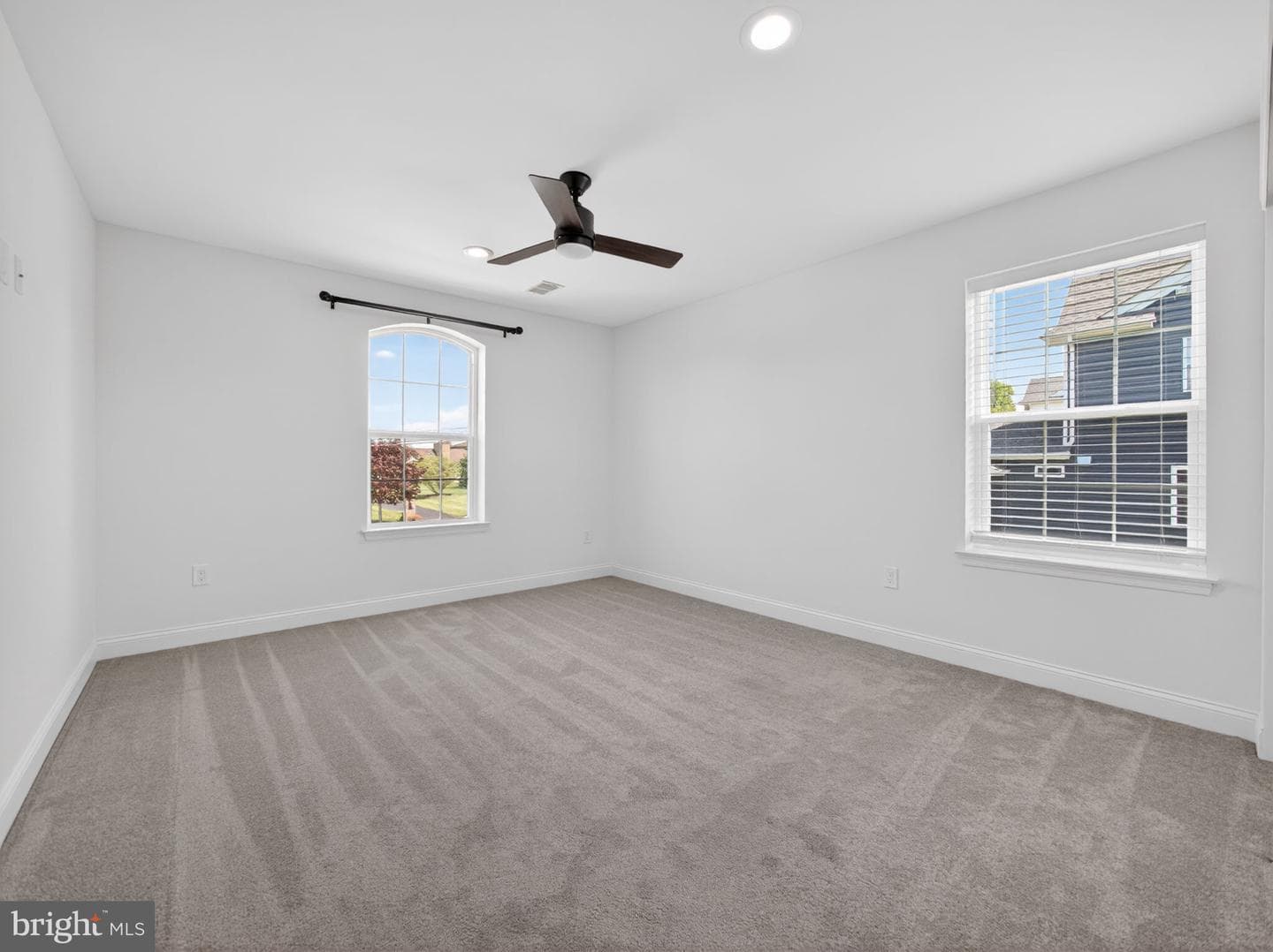 477 Newlins Rd E photo 34