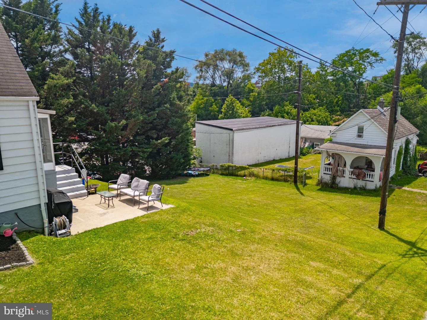 850 E North Street photo 3
