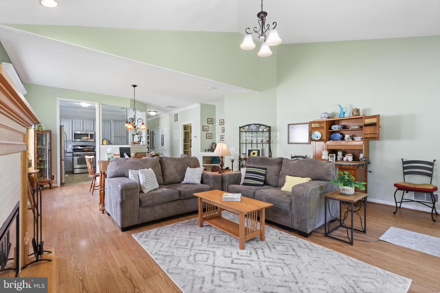 46 Glenmoor Cir N photo 9