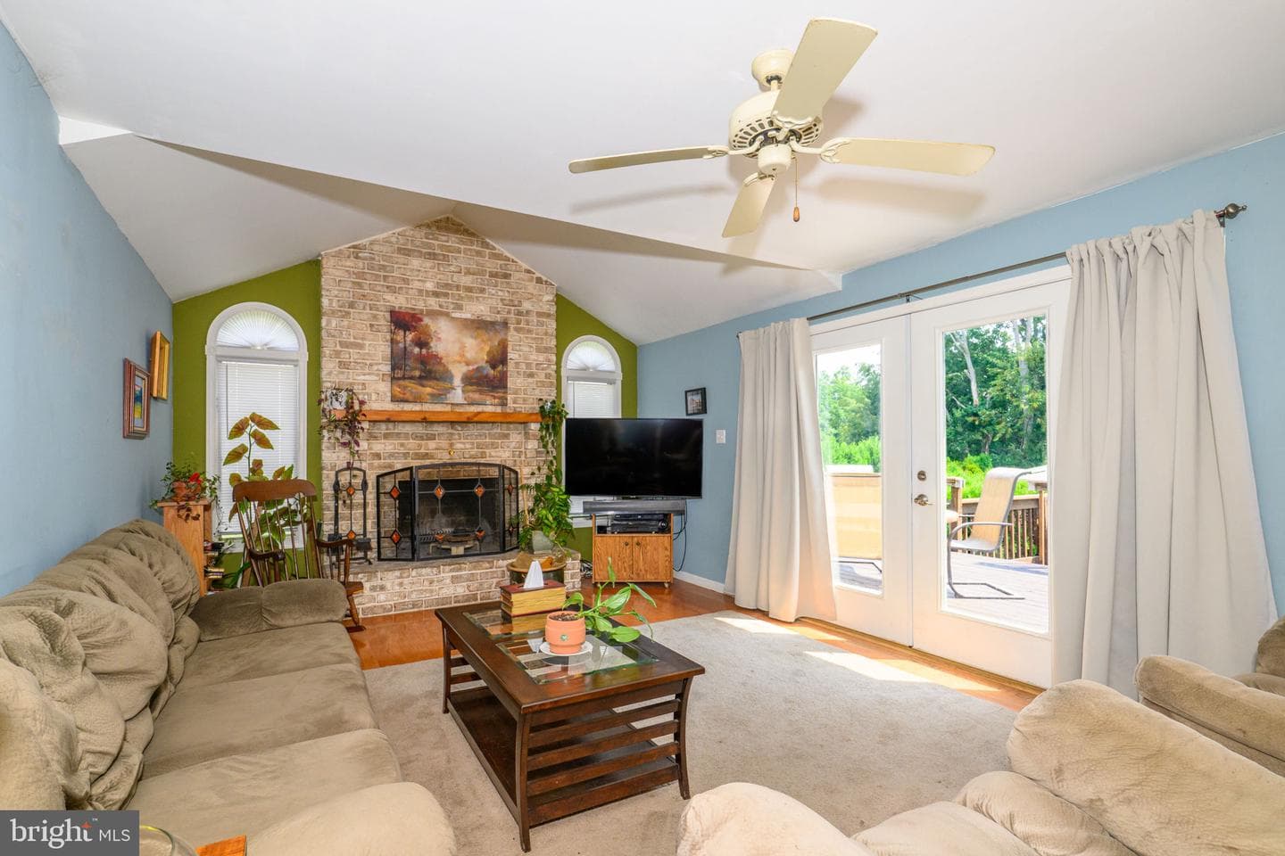 410 E Mayfield Circle photo 7