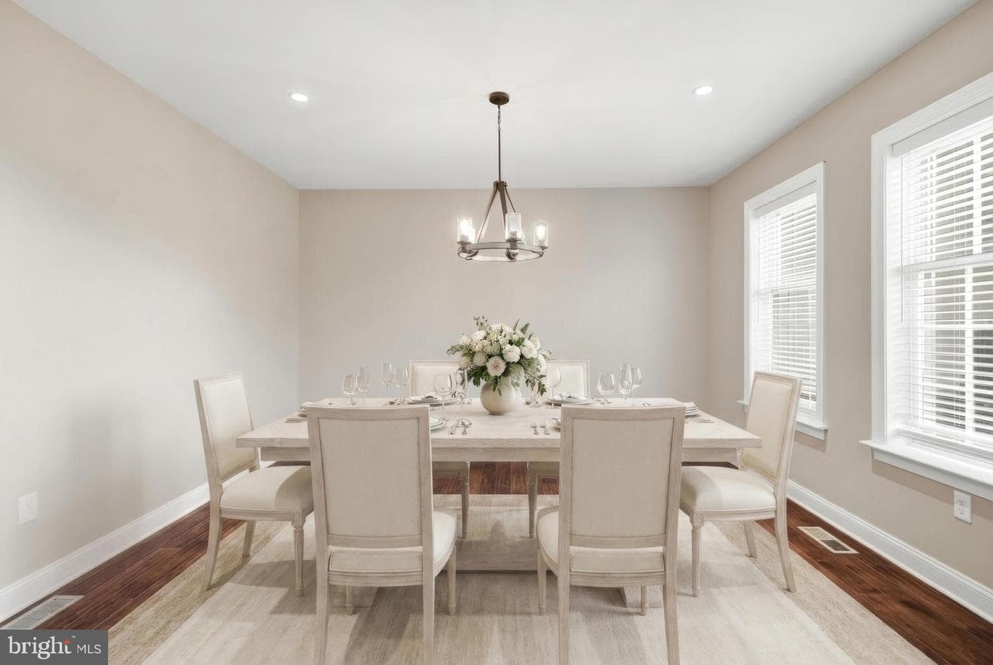55 Island Court photo 28
