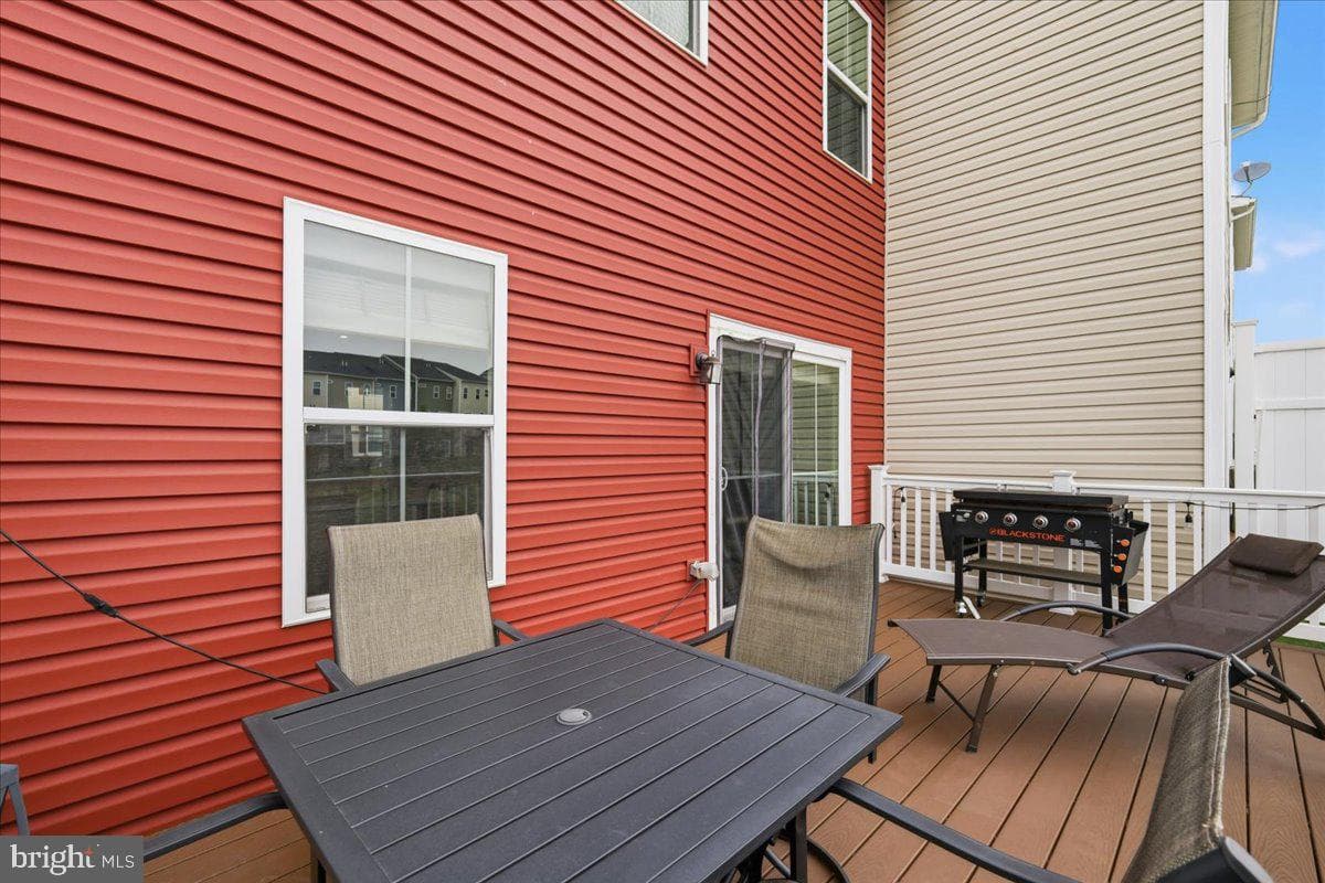 2396 Emanuel Court photo 8