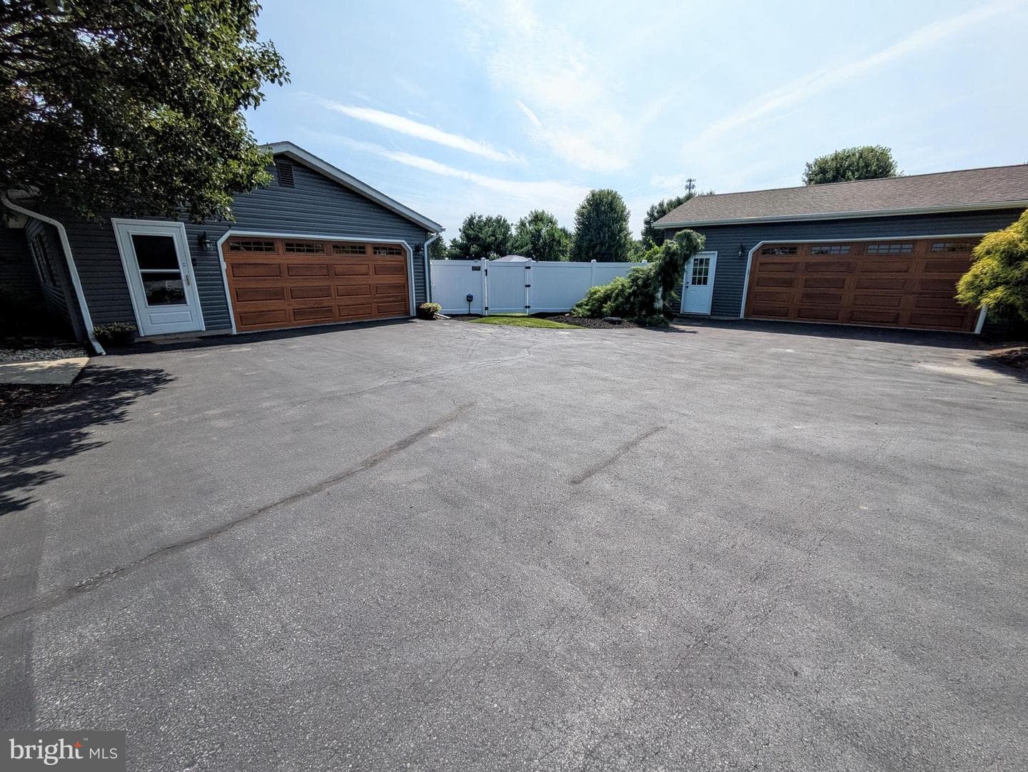 317 S Hokendauqua Drive, Northampton