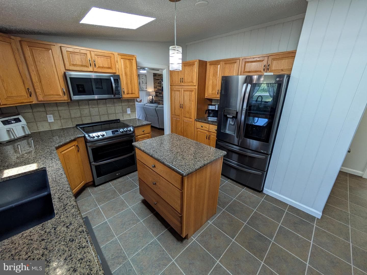 317 S Hokendauqua Drive photo 5