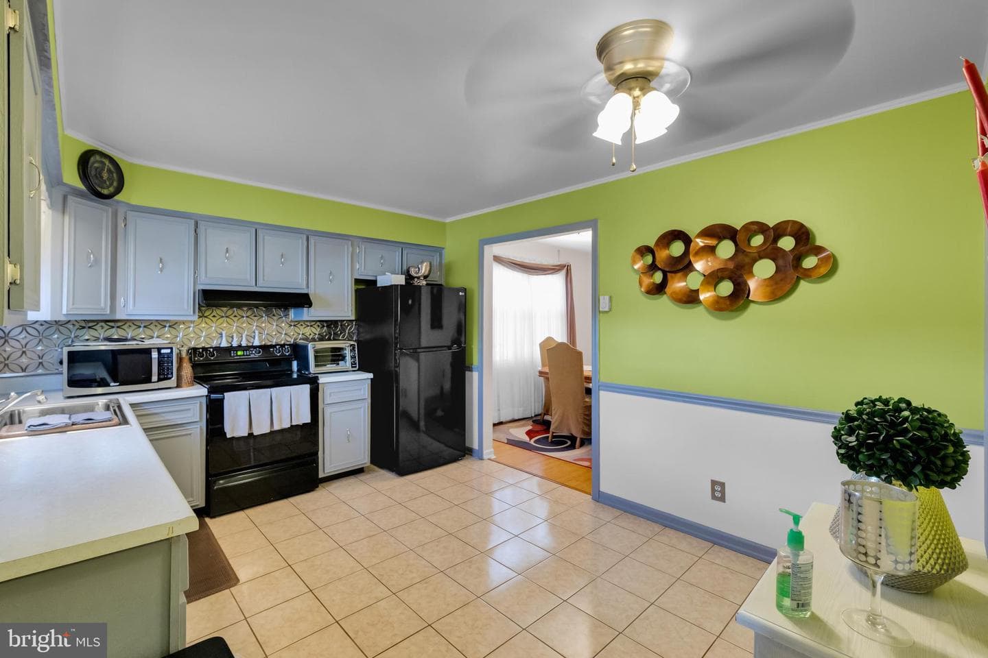 214 10th Avenue photo 28