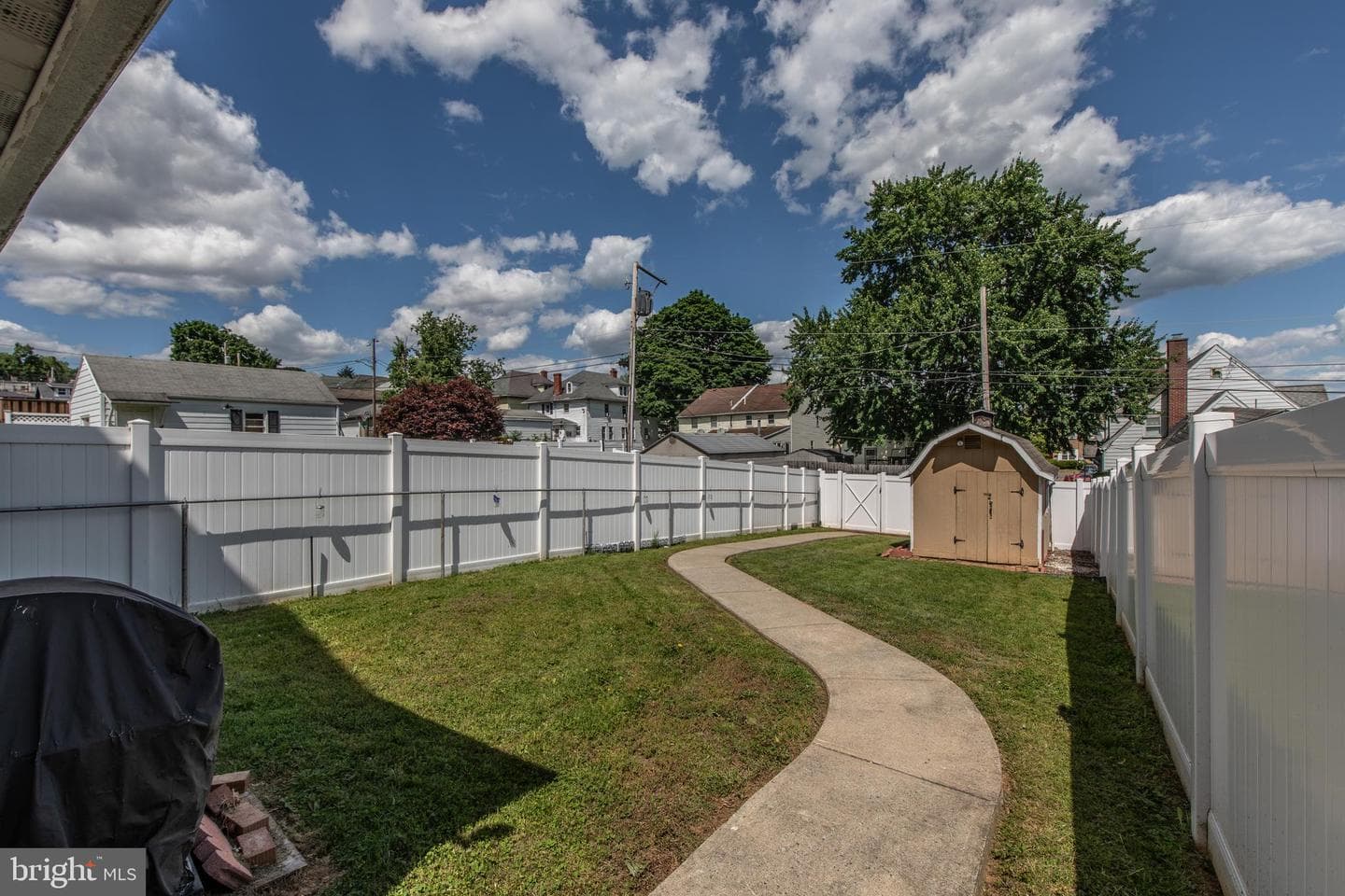 214 10th Avenue photo 45