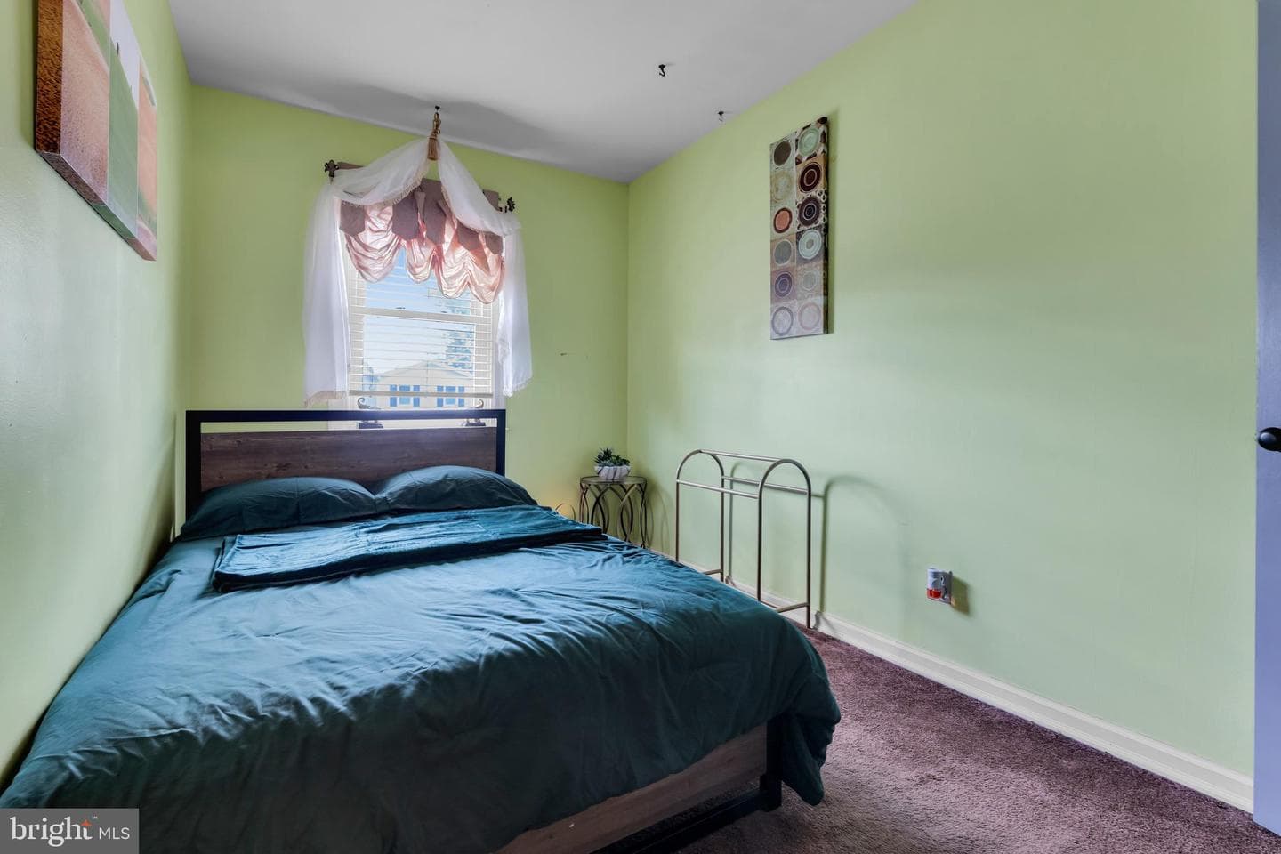214 10th Avenue photo 8