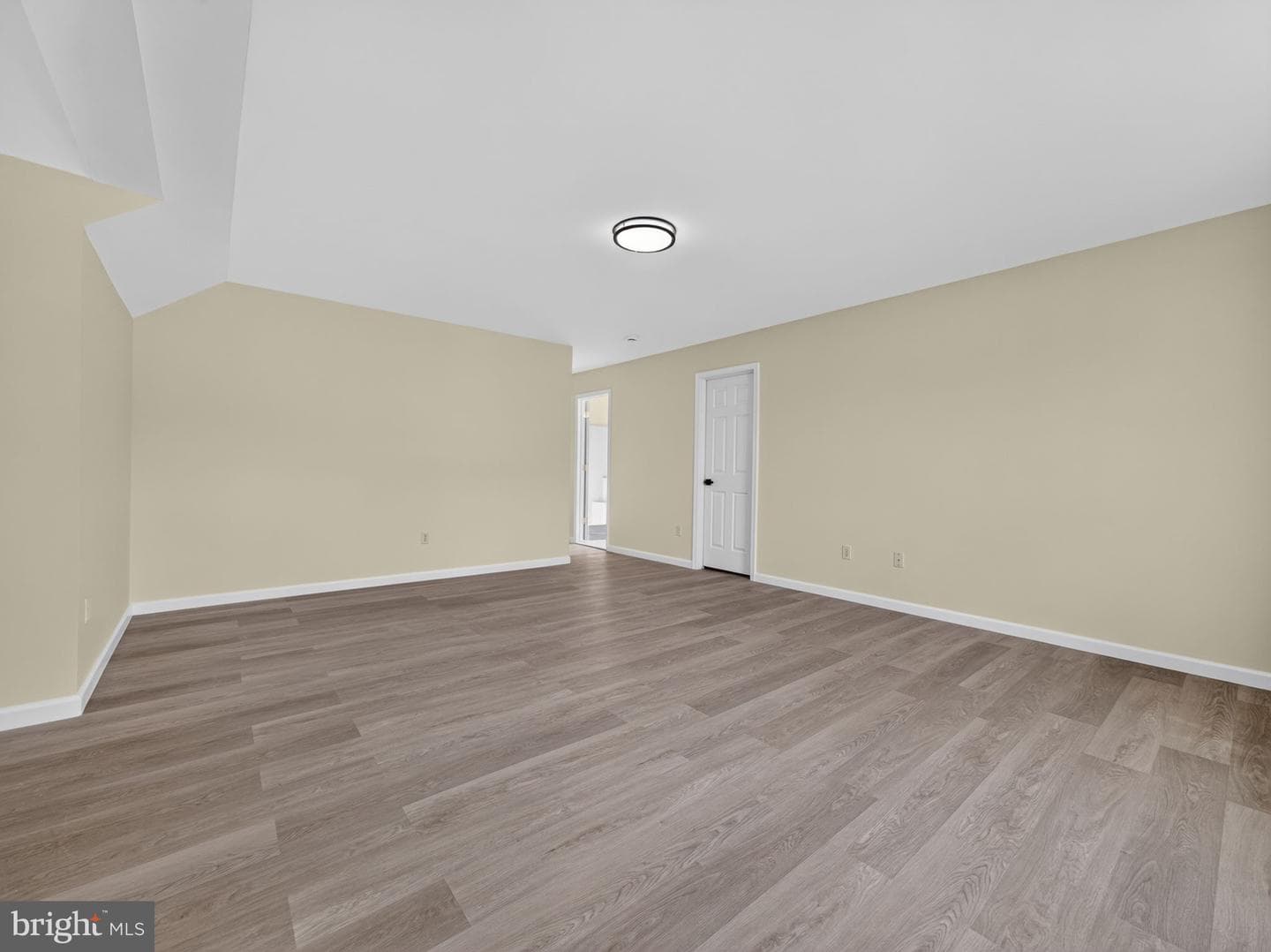 740 Mohican Drive photo 25