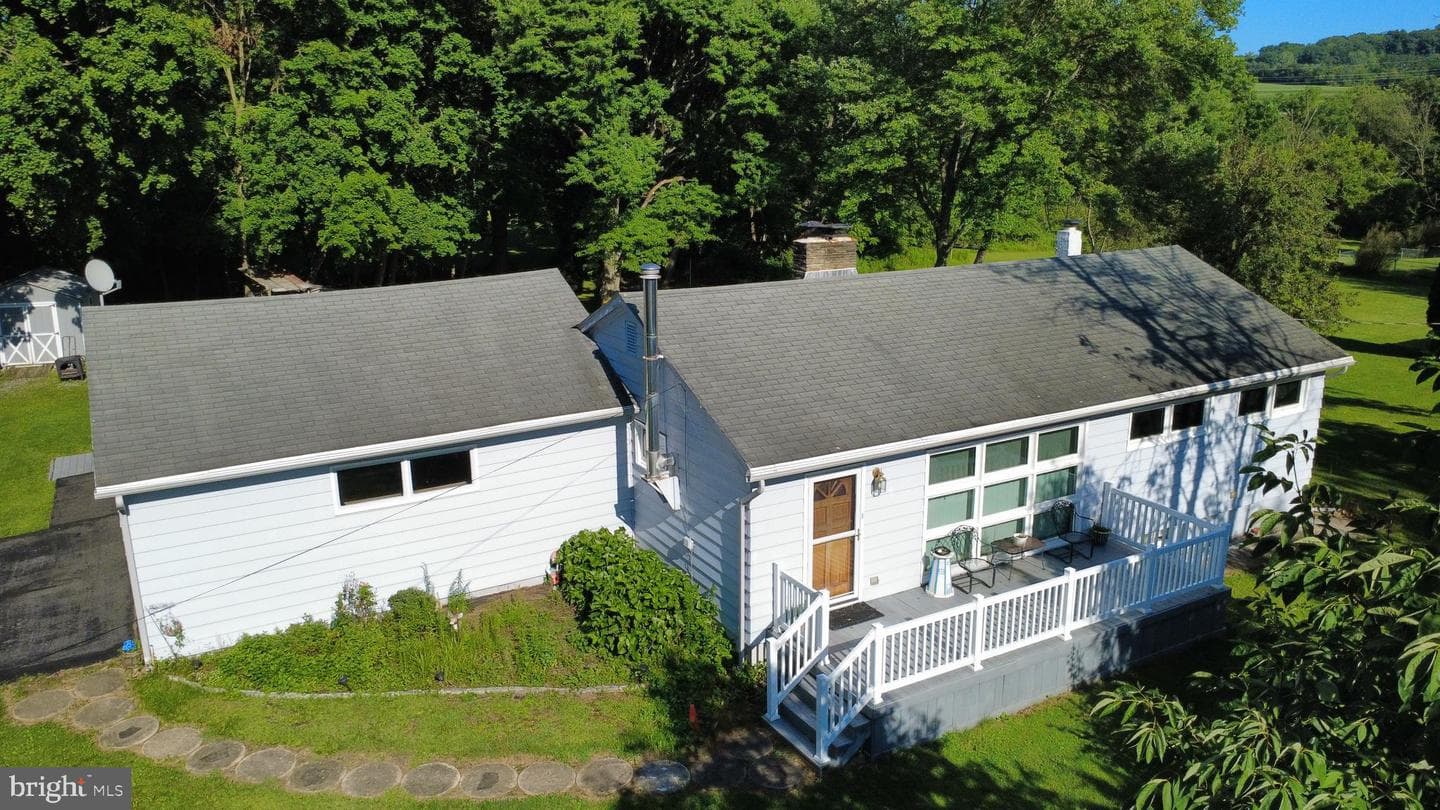 524 Walnut Drive photo 1