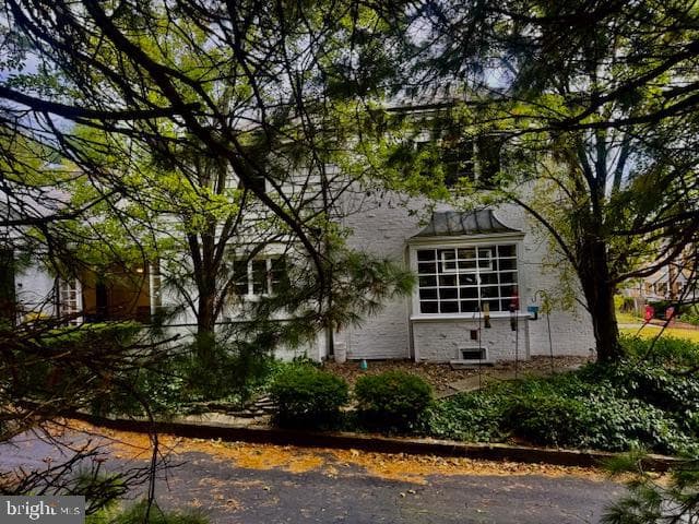127 E Sunbury Street photo 8