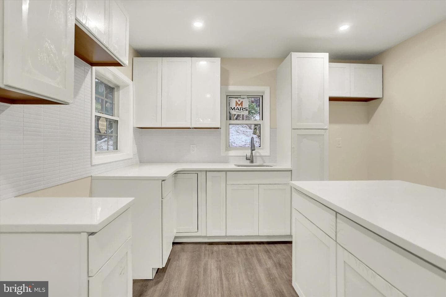 1228 Pulaski Avenue photo 16