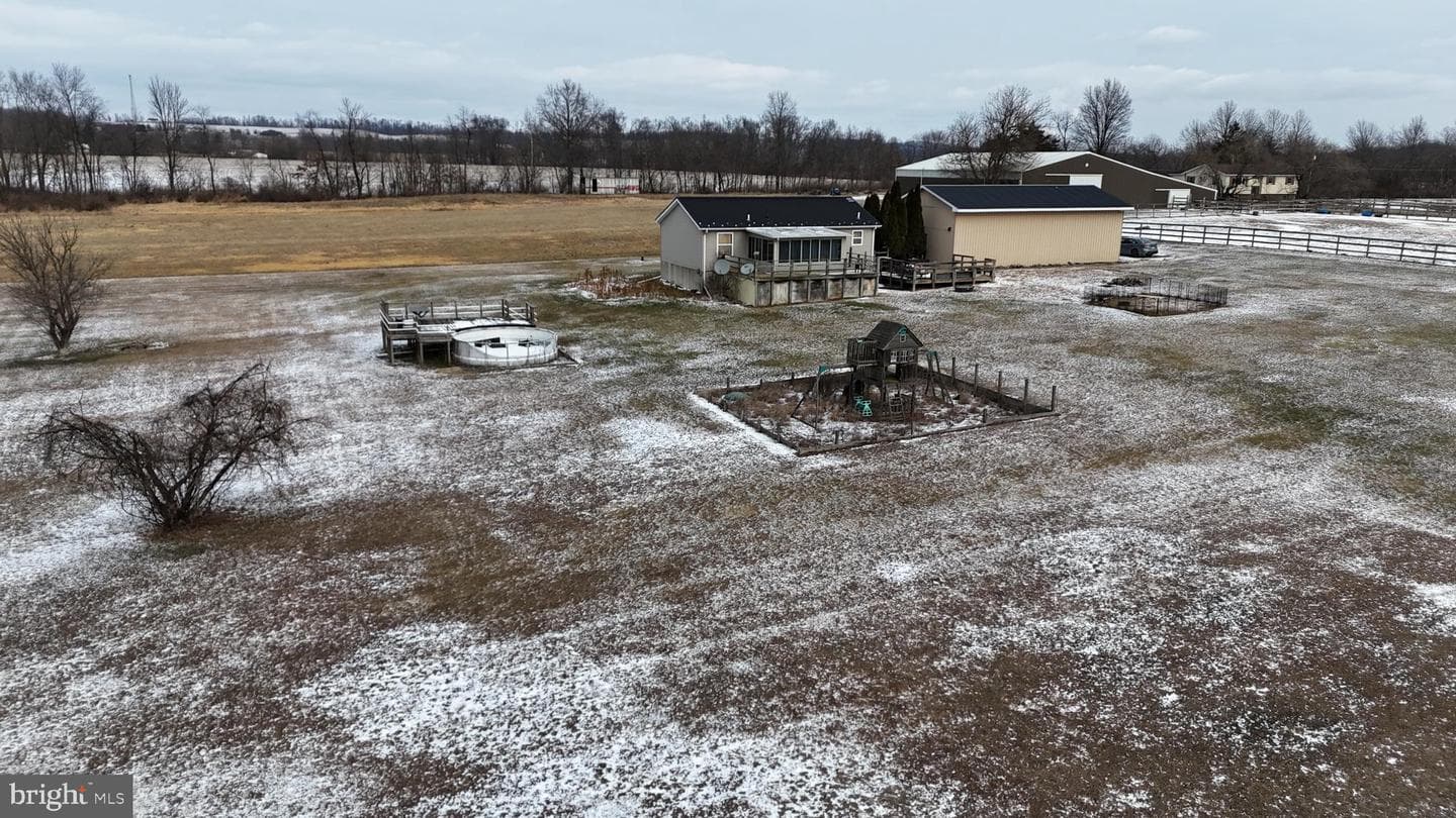 219 Styring Lane photo 4
