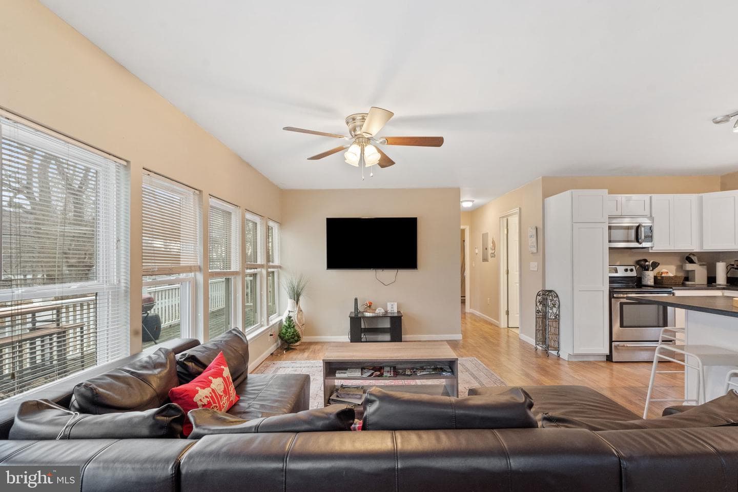 273 Shady Lane photo 15