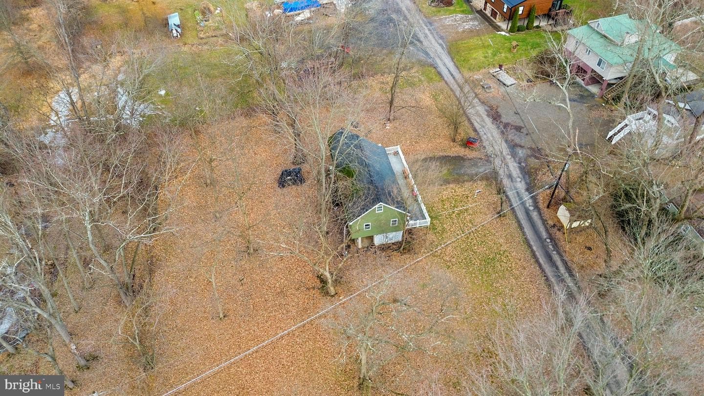273 Shady Lane photo 4