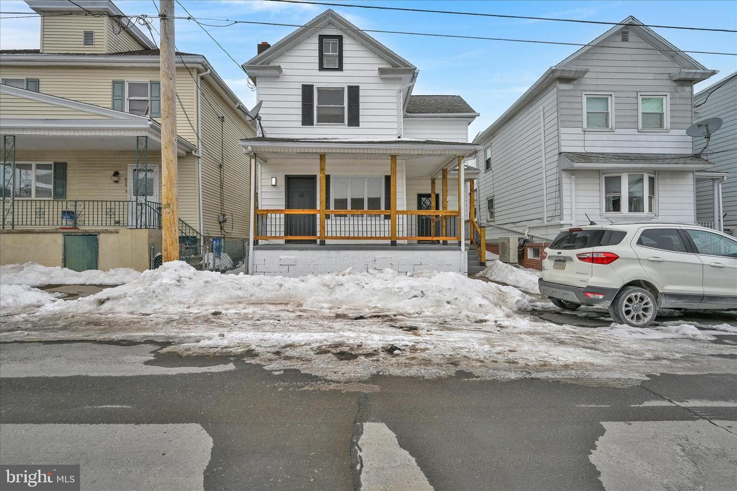 317 E Melrose Street photo 4