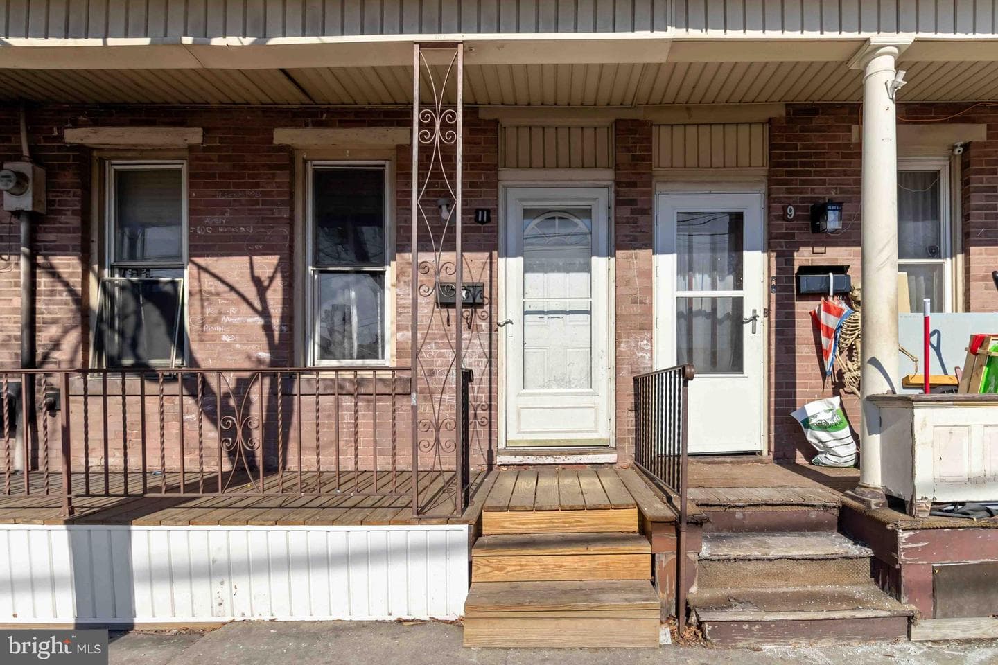 11 W Commerce St photo 3