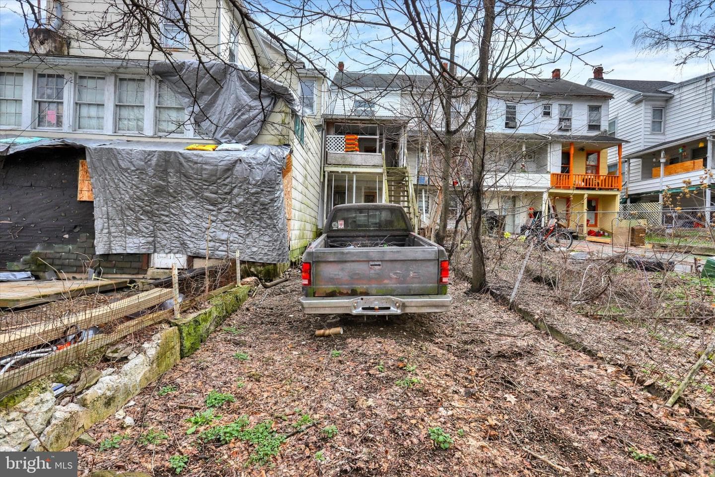 1143 W Pine Street photo 21