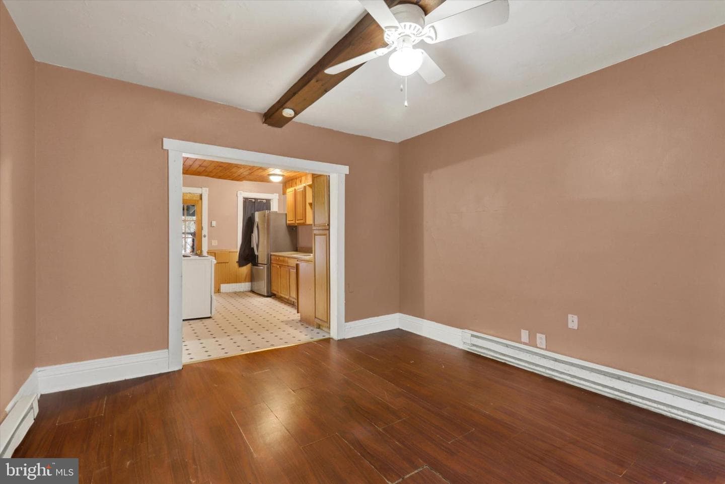 1143 W Pine Street photo 3
