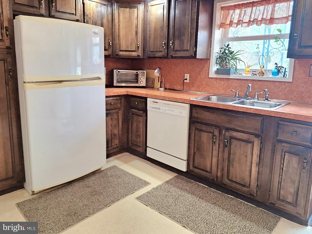 1140 Poplar Street photo 6