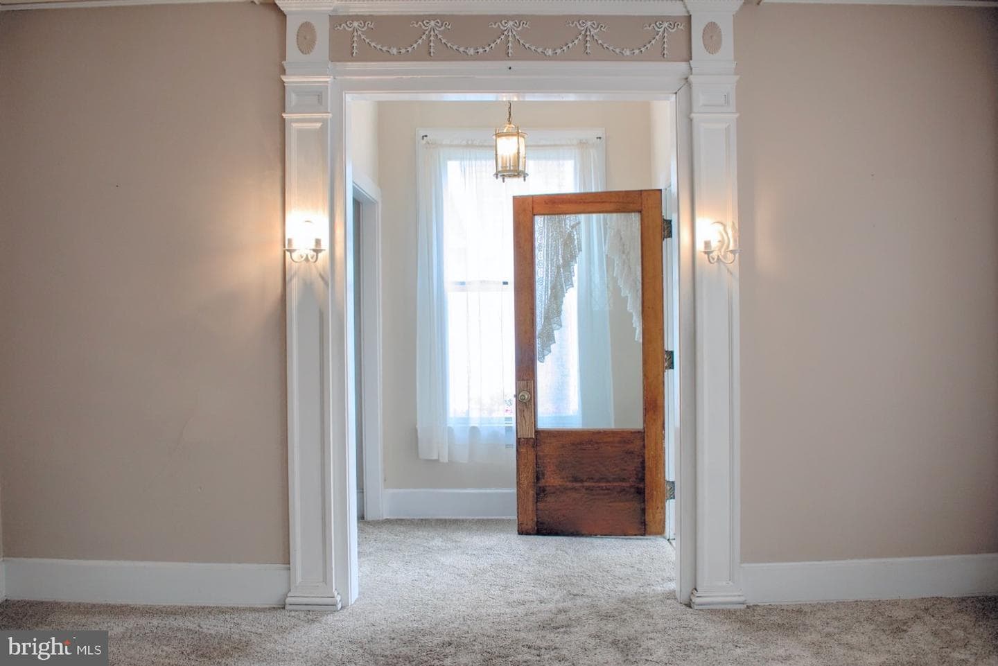 409 West Avenue photo 4