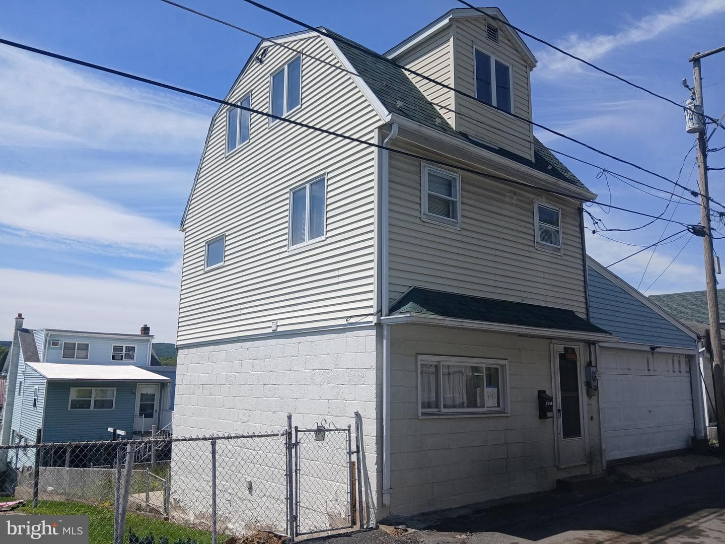 1548 W Independence Street, Coal Township