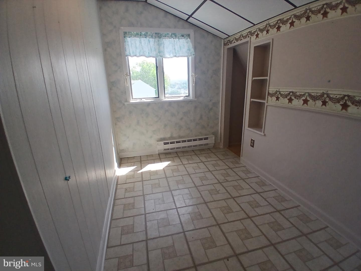 1548 W Independence Street photo 12