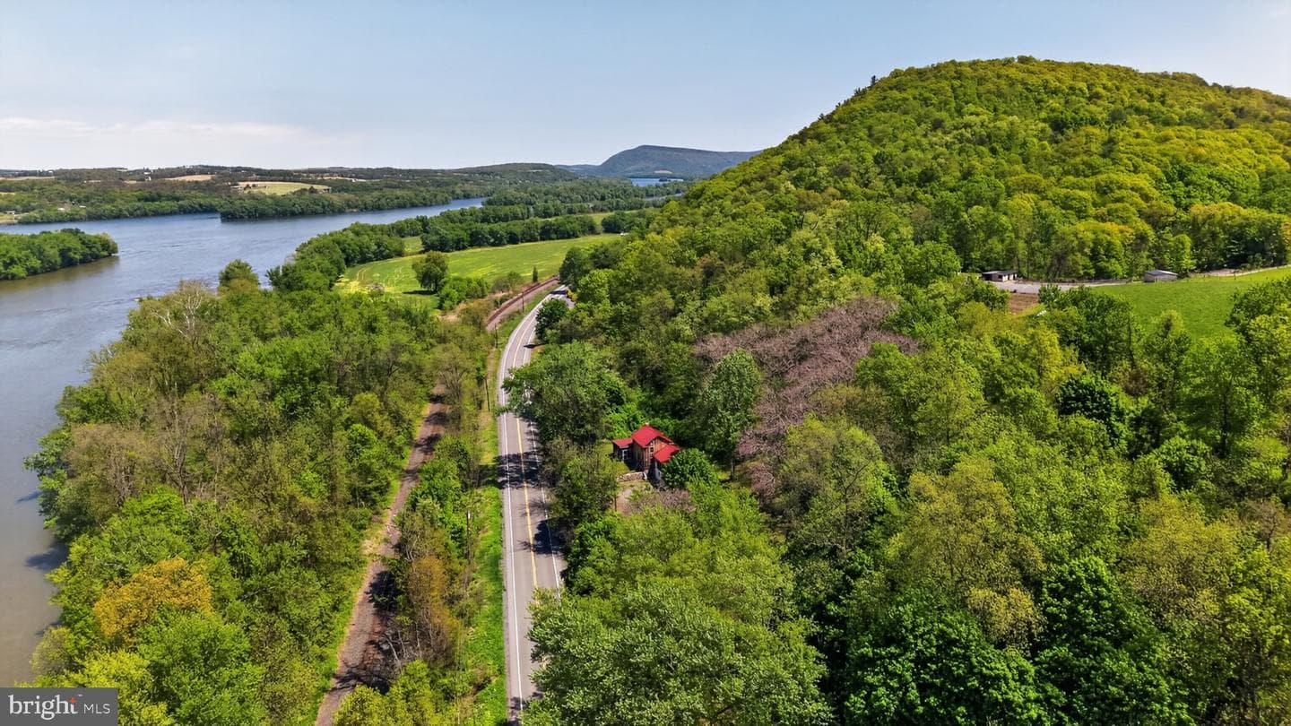 2210 State Route 147 photo 2