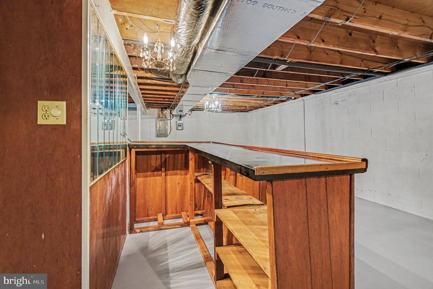32 N Poplar Street photo 17