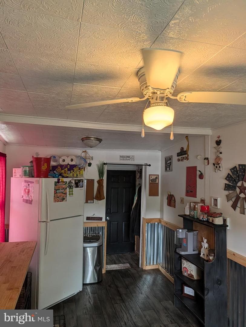 331 E 3rd Street photo 8