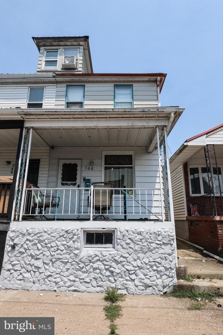 744 Chestnut Street photo 3