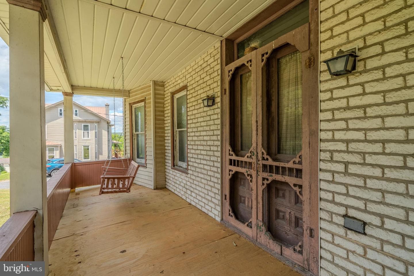 205 Sunbury Street photo 4
