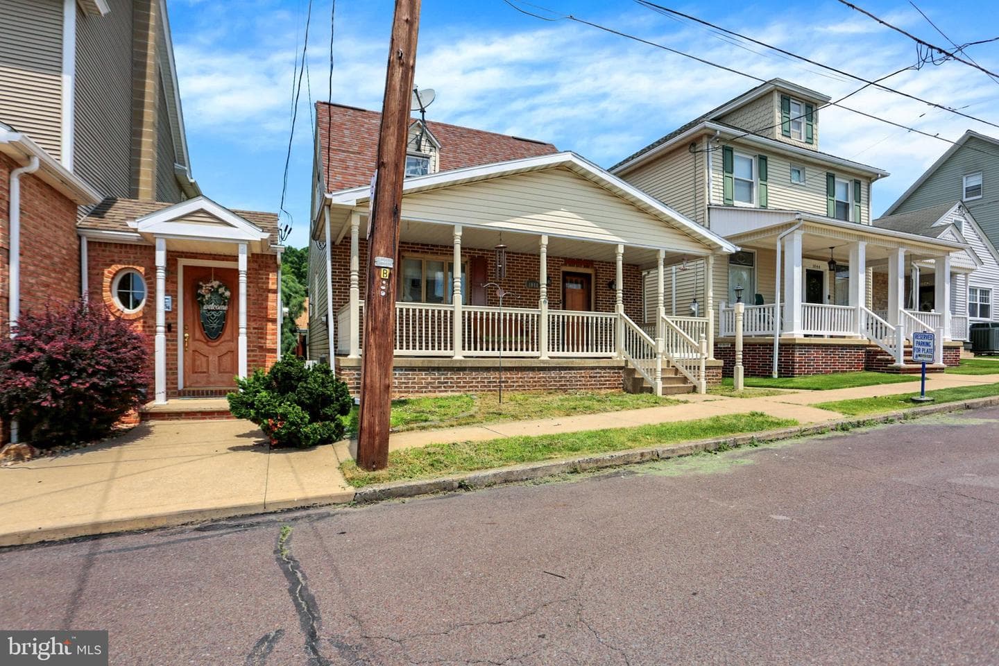 1048 Pine Street photo 1