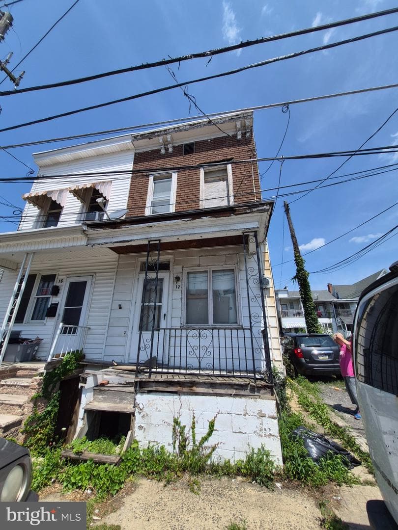 17 E Cherry Street photo 1
