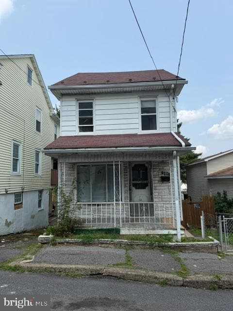 1441 Hemlock Street photo 1