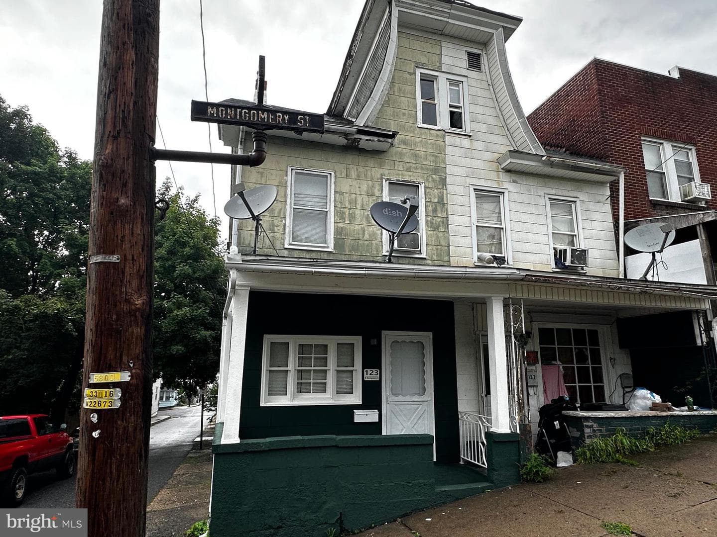 123 W Montgomery Street photo 1