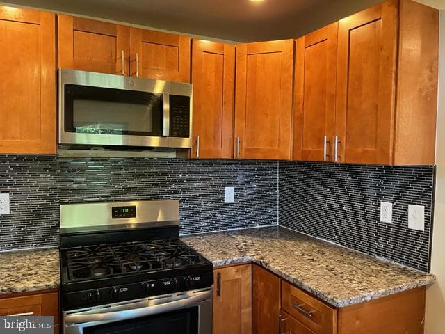 1647 N Marshall Street photo 6