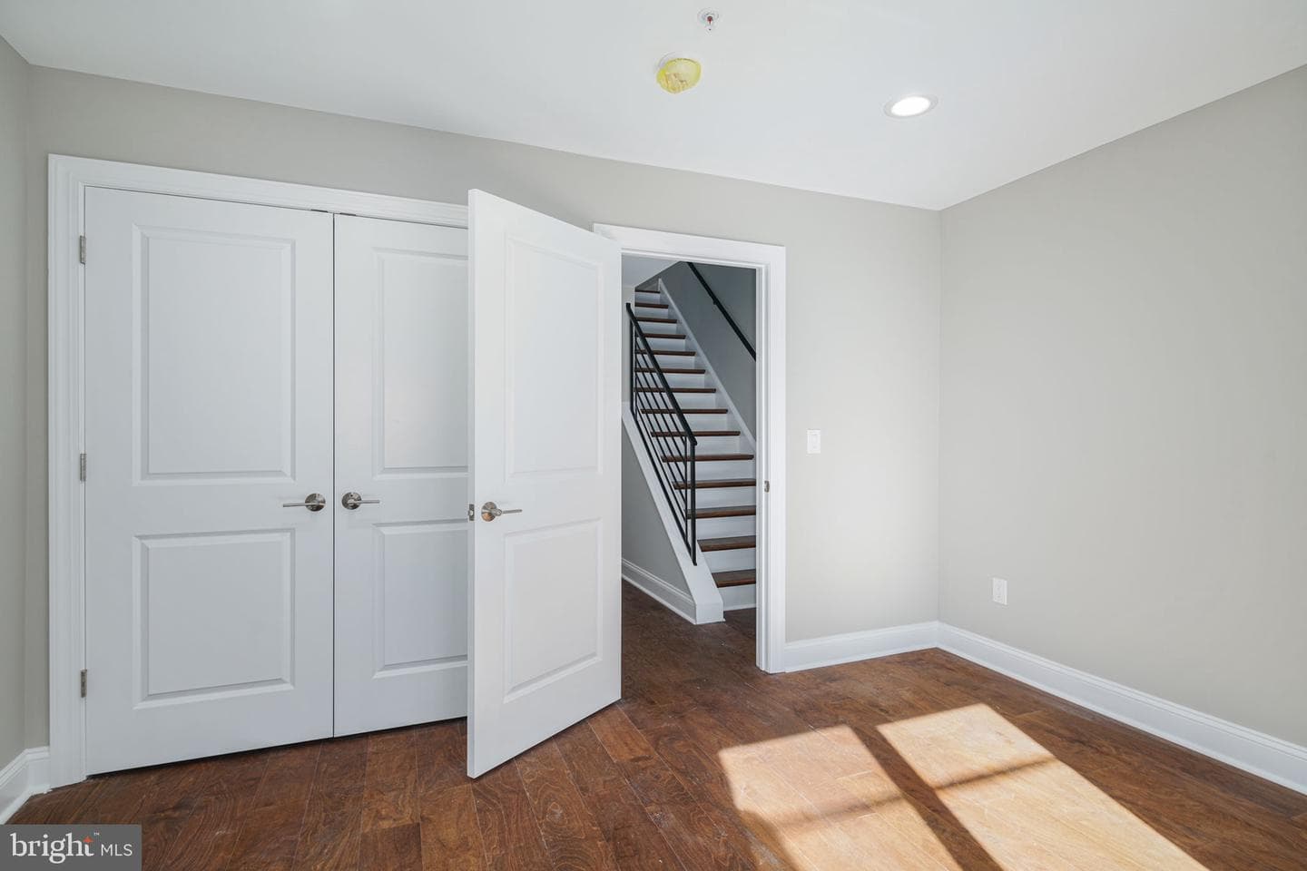 1719 W Seybert St photo 10