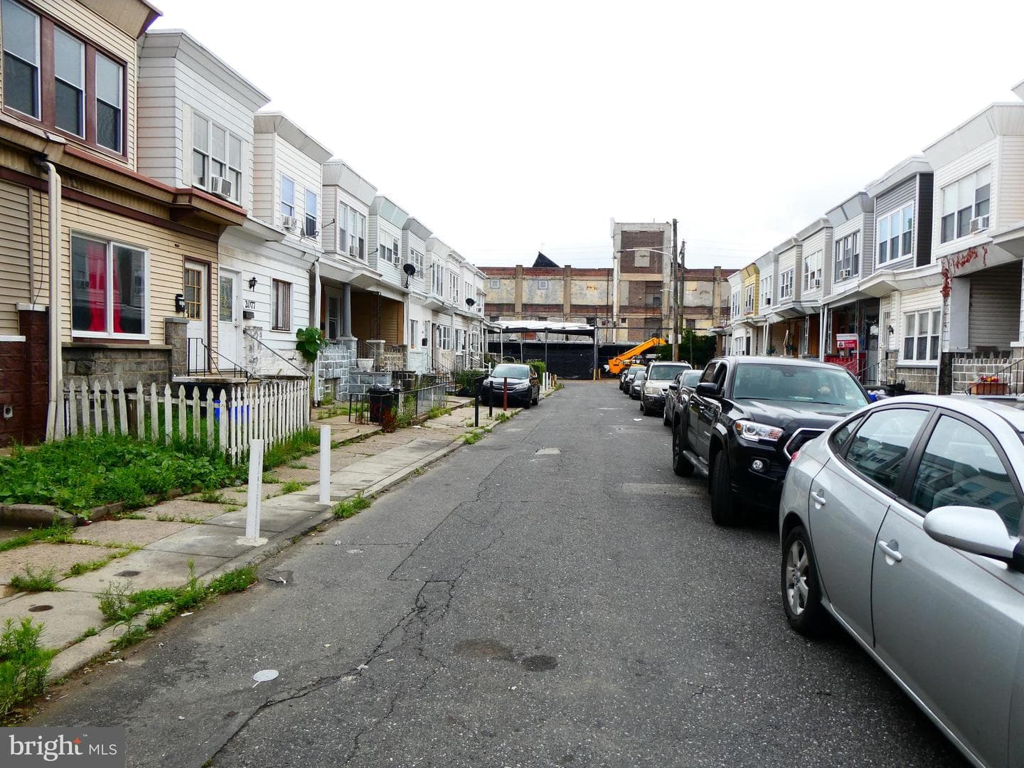2069 Kingston Street photo 4