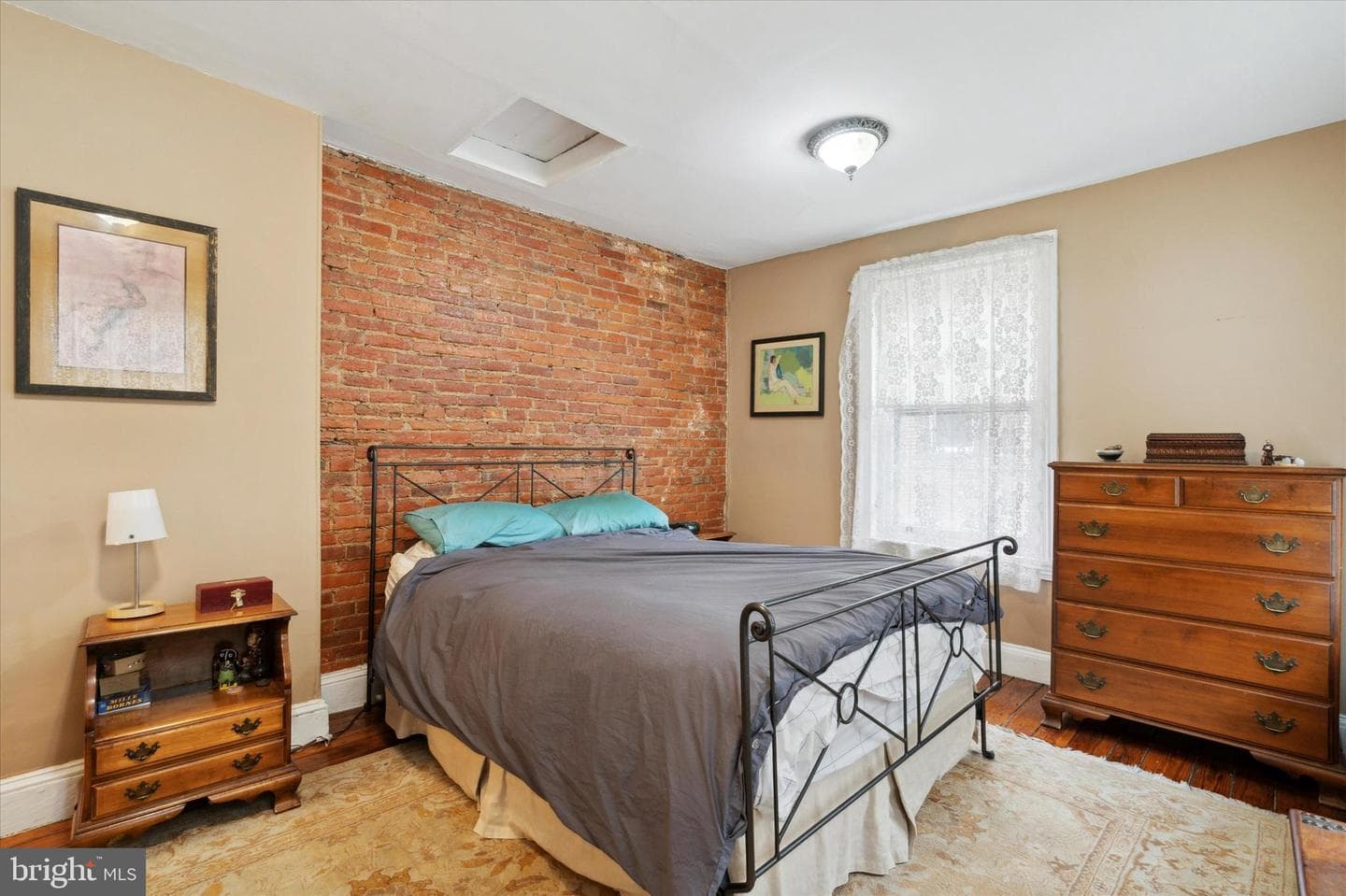 2032 Cherry Street photo 29