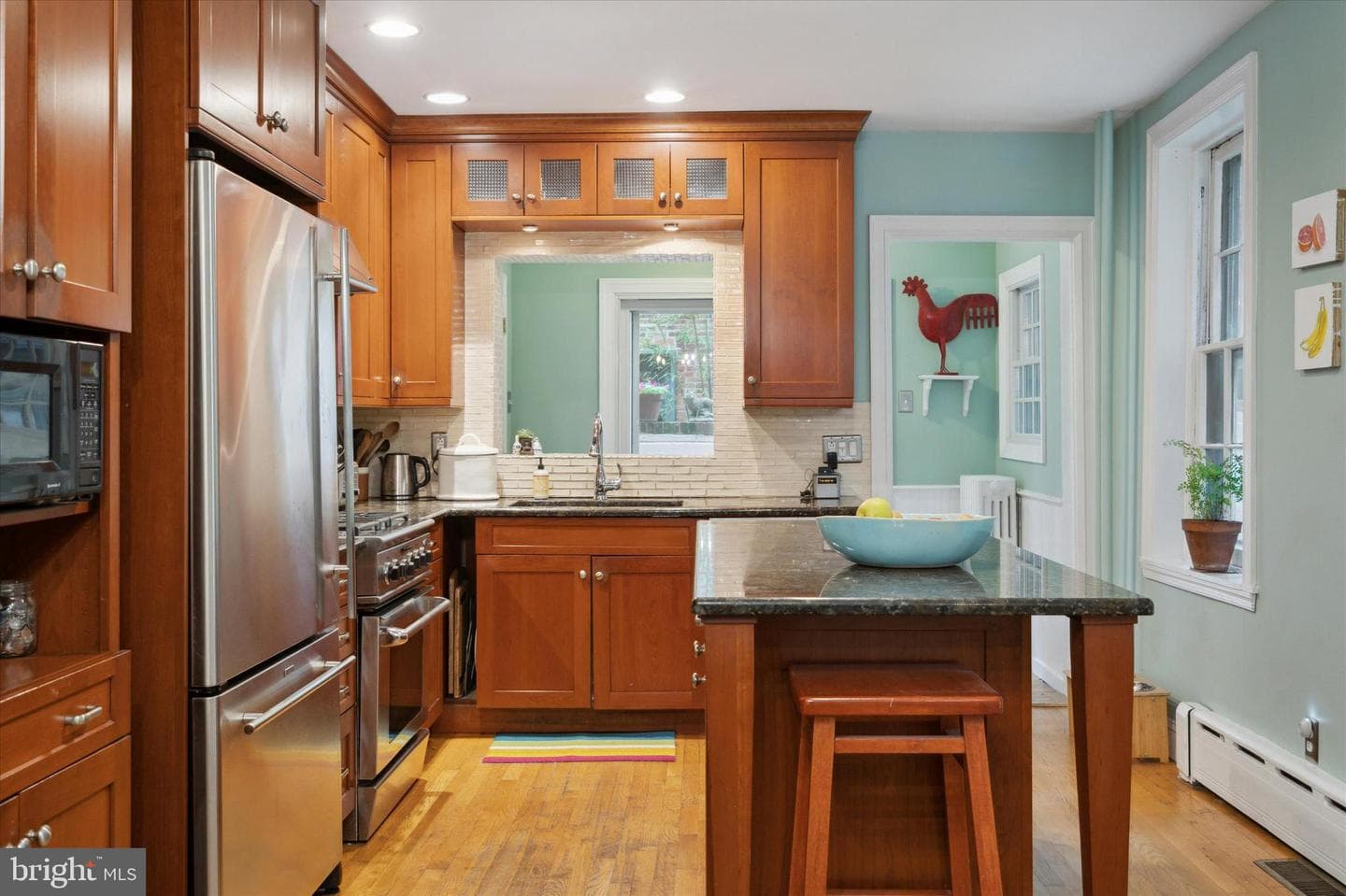 2032 Cherry Street photo 8