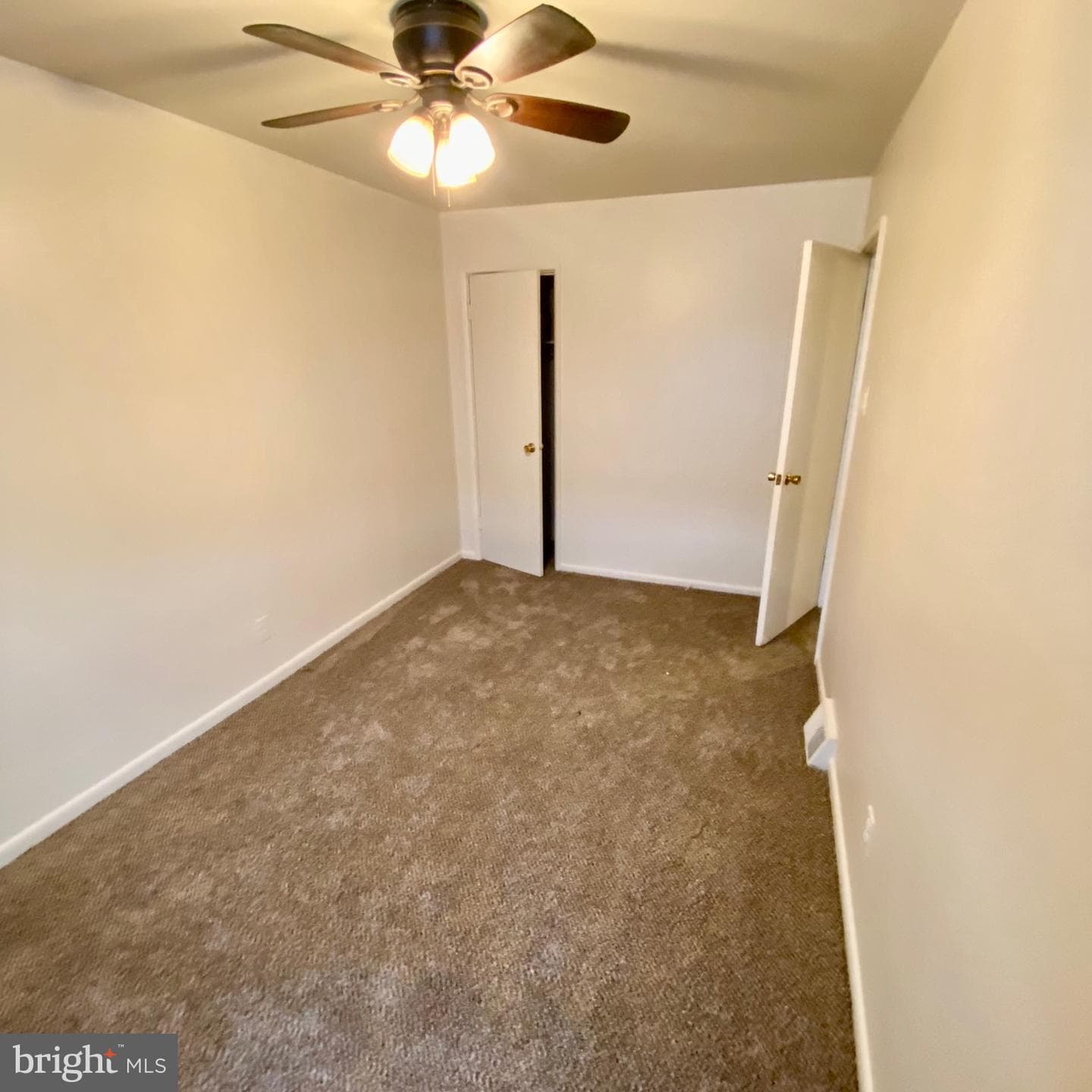4440 Pennypack Street photo 32