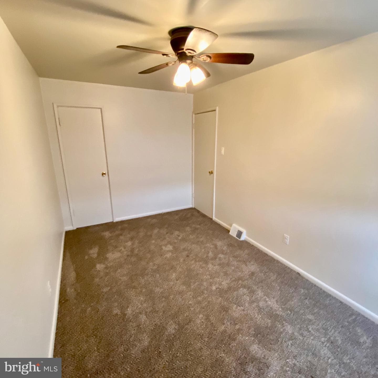 4440 Pennypack Street photo 33
