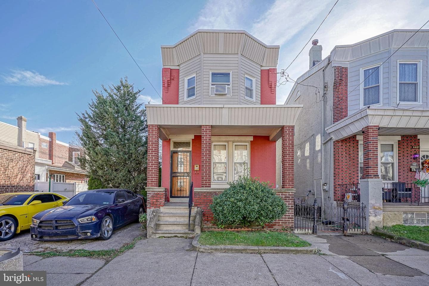 4489 E Thompson Street photo 1