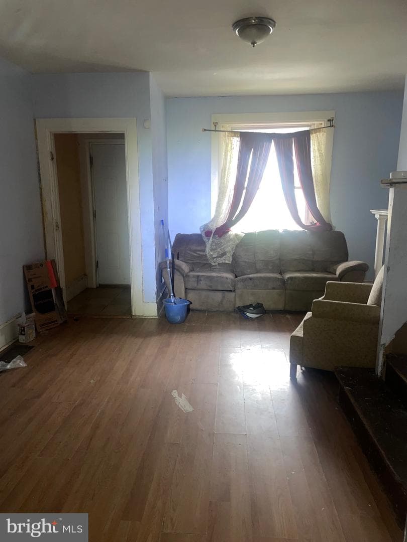 38 S Cecil Street photo 2
