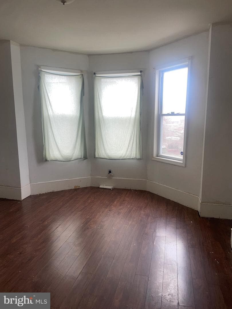 38 S Cecil Street photo 9
