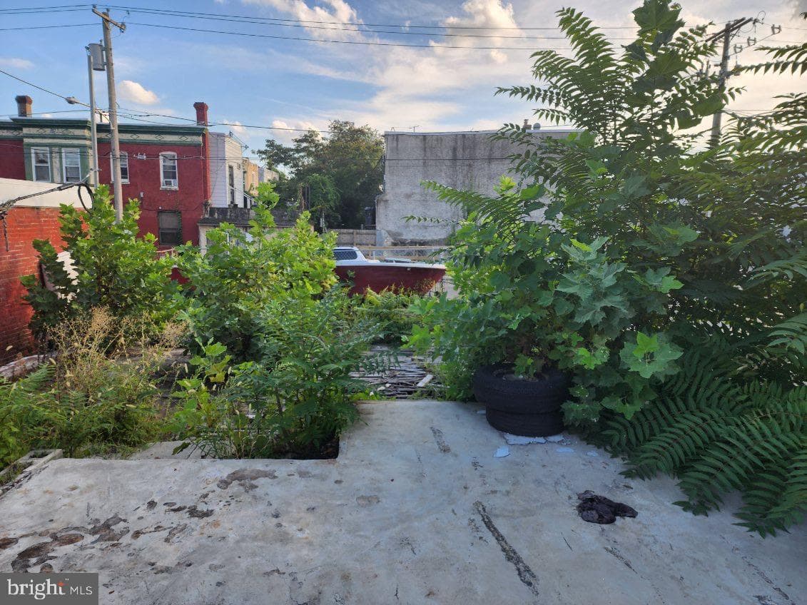 6235 Arch Street photo 3